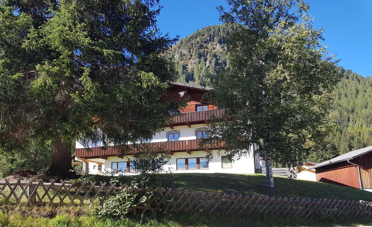 Pension Alpenrose Sankt Sigmund im Sellrain Eksteriør bilde